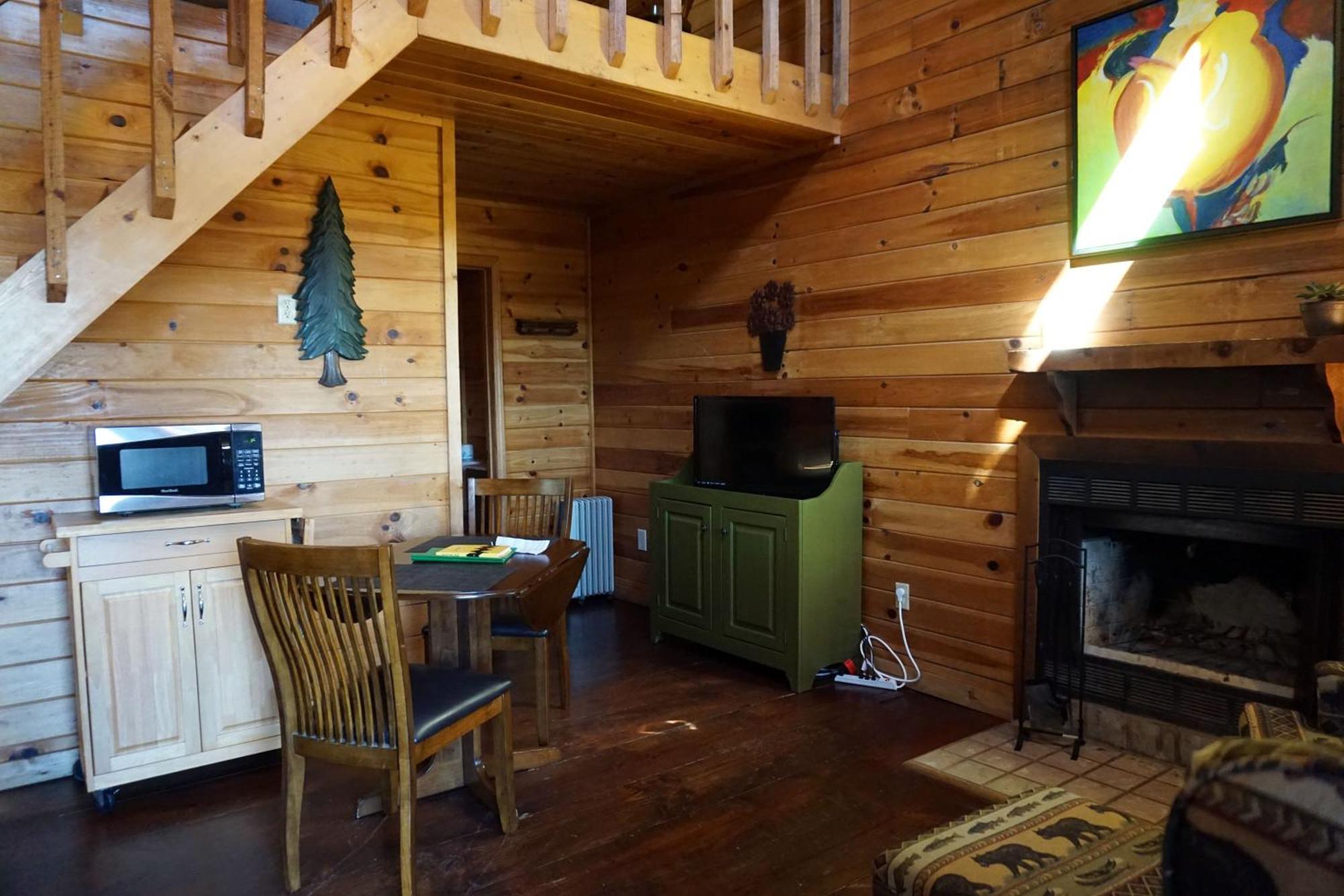 Paradise Hills, Winery Resort & Spa Blairsville Room photo
